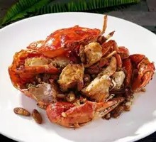 Stir-Fried Crab with Silkworms