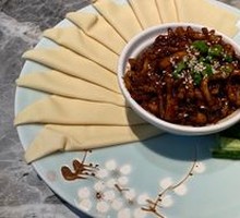 Beijing-style Shredded Pork in Soy Sauce