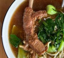Braised Pork Chop Noodles