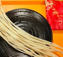 Wide Beef Tendon Noodles