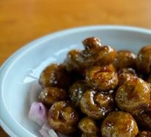 Juicy Button Mushrooms