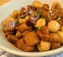 Braised Pork with Chestnuts
