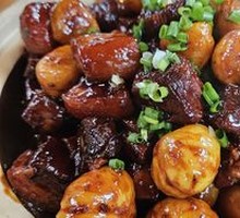 Braised Pork with Chestnuts