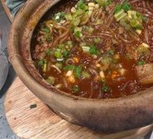Spicy Pork Vermicelli in Clay Pot