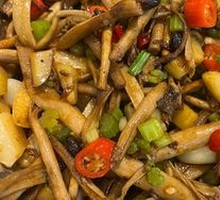 Spicy Tea Tree Mushroom Hot Pot