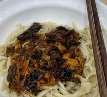 Beijing-style Noodles with Sauce