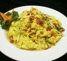 Garlic Yellow Egg Stir-fry