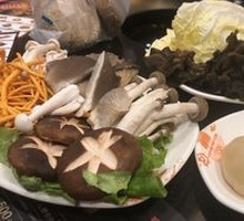 Sweet Pickled Garlic