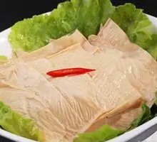 Oil-soaked tofu skin