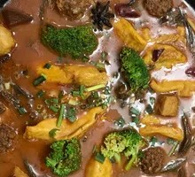 Hu Shi's Premium Hot Pot