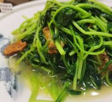 Fried Pork Crumbs with Mustard Greens