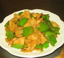 Bell Pepper and Tofu Skin Stir-Fry