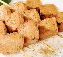 Braised Fish Dumplings in Clay Pot