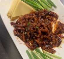 Beijing-style Shredded Pork in Soy Sauce