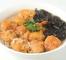 Vegetable Dumpling Soup