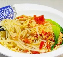 Tomato and Egg Noodles