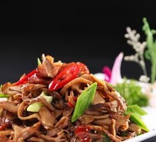 Stir-fried smoked bamboo shoots