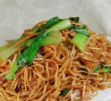 Home-style Stir-fried Noodles with Potato Strips