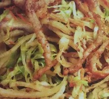 Shredded cabbage with pork and stir-fried noodles