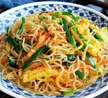 Stir-Fried Rice Noodles