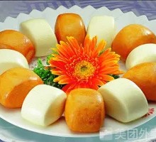 Gold and Silver Buns