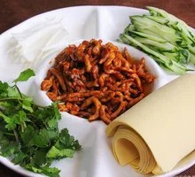 Beijing-style Shredded Pork in Soy Sauce