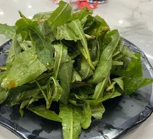 Cold-Pressed Wild Greens Salad