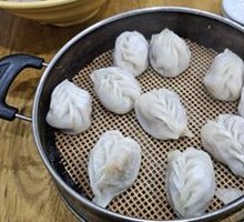 Willow Leaf Steamed Dumplings