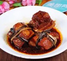 Taiwanese Mushroom Braised Pork