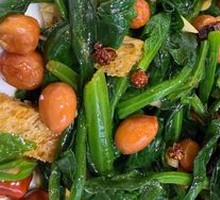 Pine Nut Spinach
