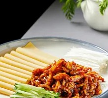 Beijing-style Shredded Pork in Soy Sauce