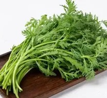 Chinese chrysanthemum greens