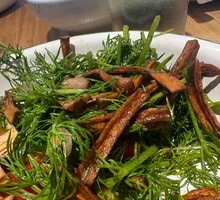 Fennel Abalone Mushroom Salad with Peanuts