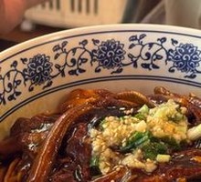 Sizzling Eel Noodles