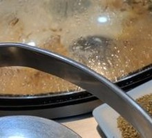 Stewed Goose in Iron Pot