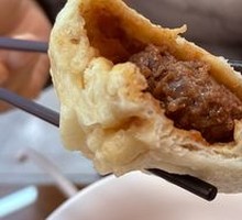 Trendy Beef Buns