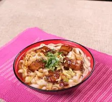 Stir-Fried Pork Noodles with Knife-Sliced Noodles