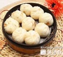 Egg-Fried Beef Steamed Dumplings