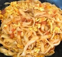 Tomato and Egg Fried Noodles