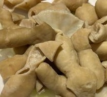 Stewed Pig Intestines in Iron Pot