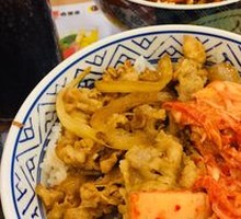 Spicy Kimchi Pork Fish-Flavored Shredded Pork Rice Combo with Coke