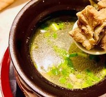 Slow-Cooked Kelp and Pork Rib Soup