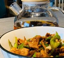 Hui Ge's Stir-Fried Pork with Green Pepper