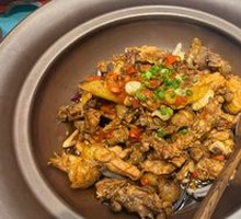 Lung Xiang Hui Iron Pot Chicken