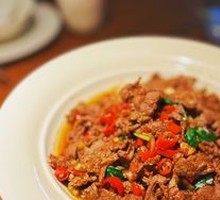 Stir-fried Yellow Beef with Wild Goose