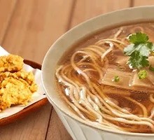 Succulent Pork with Tomato Noodle Soup