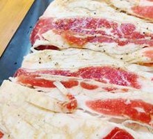 Sauce-Drenched Beef Rolls