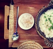 Tujia Smoked Pork with Potatoes