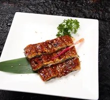 Sauce-Braised Live Eel