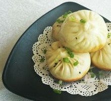 Thumb-shaped Pan-fried Buns